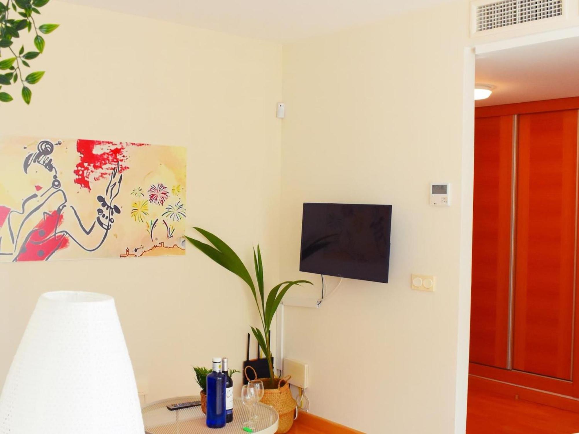 Cozy Apatment Just 10 Mins From The City Centre Málaga Exterior foto